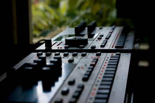 MonoMachine and MachineDrum